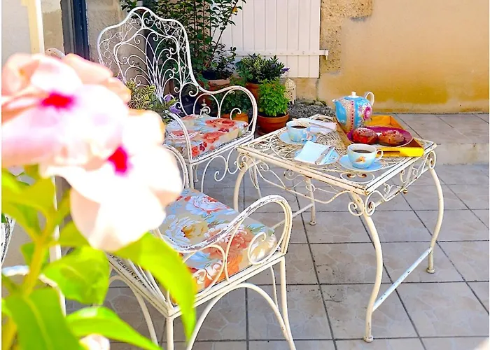 Apartment Linden Saint-Claud