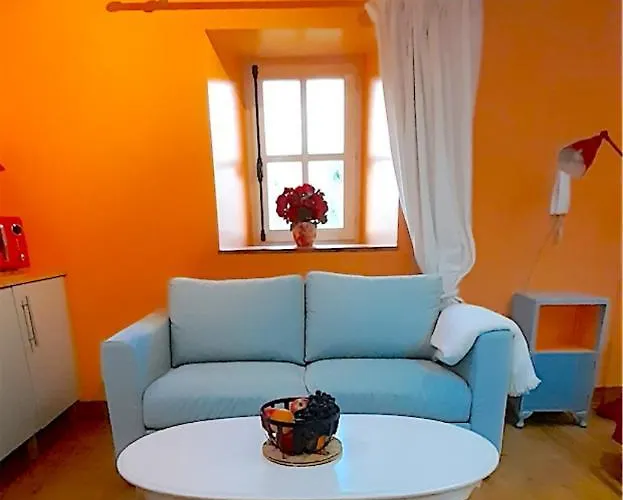 Apartment Linden Saint-Claud